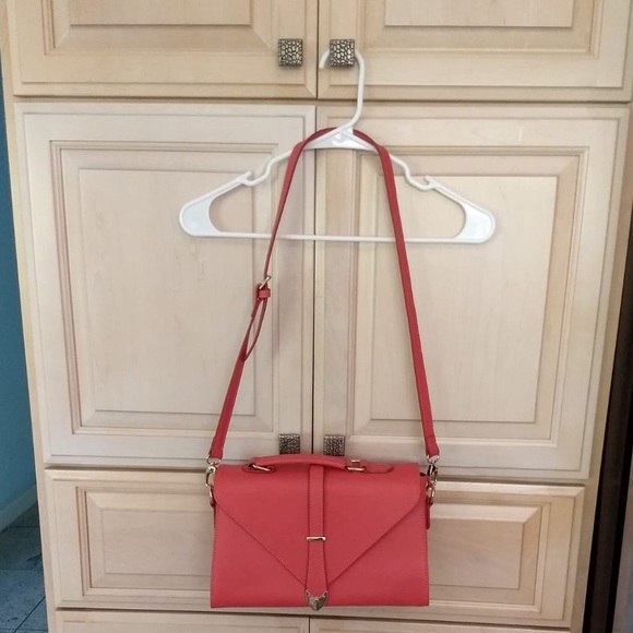IfChic Handbags - 🆕 *+50% OFF* IfChic: Coral Purse With Strap